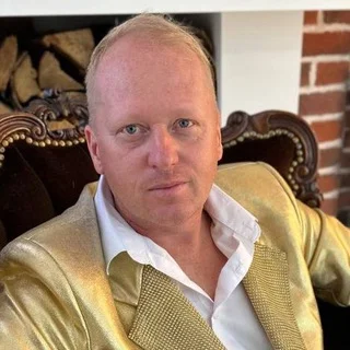 Dmitry Valevich: Vaterschaft und RSL-Geschäft