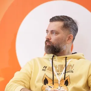 马克西姆·伊萨耶夫 360°