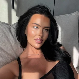 Psychoanalytikerin von Nika S