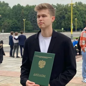 Thầy Alexey Dạy Học