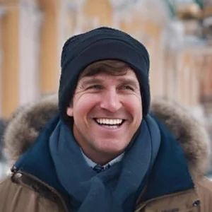 Tucker Carlson tại Nga