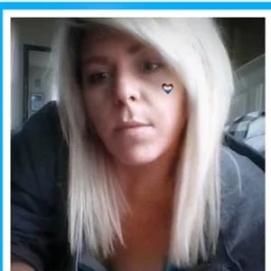 Brenna Jay の MAGA LIT