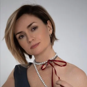 Anna Repina | STYLIST | WB