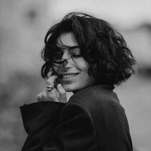 Salut, je suis Sveta