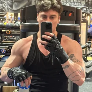 세르게이 나오모프 ✔