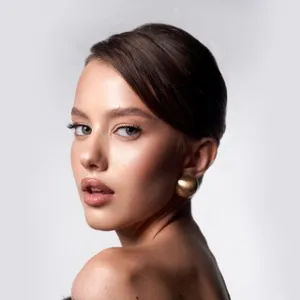 PASMURNO - Василиса: красота и мода